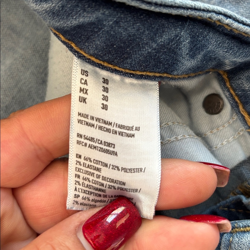American Eagle Outfitters Light Blue Distressed Jean Shorts - Picture 3 of 4